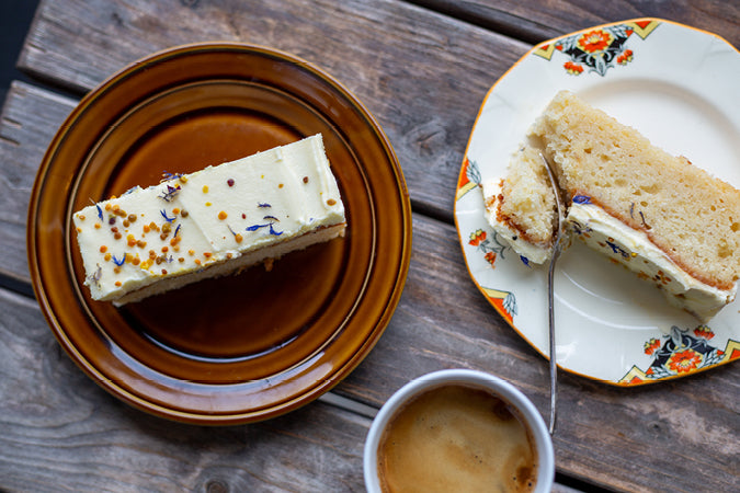 Honey & Bergamot Tray Cake (14 ptn)/cs - seasonal ( availble from easter)