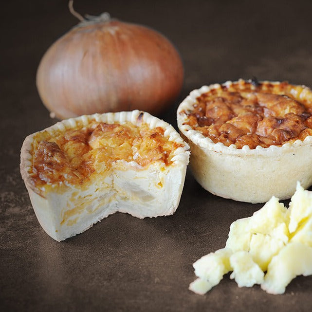 Toppings Mature Cheddar and Onion Quiche (6 x 190g) / case (Pre Baked - Thaw & Serve)